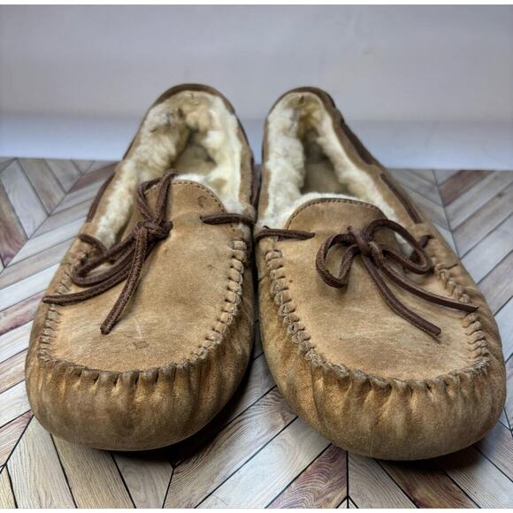 UGG Dakota Chestnut Suede Shearling Slip On Moccasin Slippers Brown Women Size 9 - Picture 4 of 13